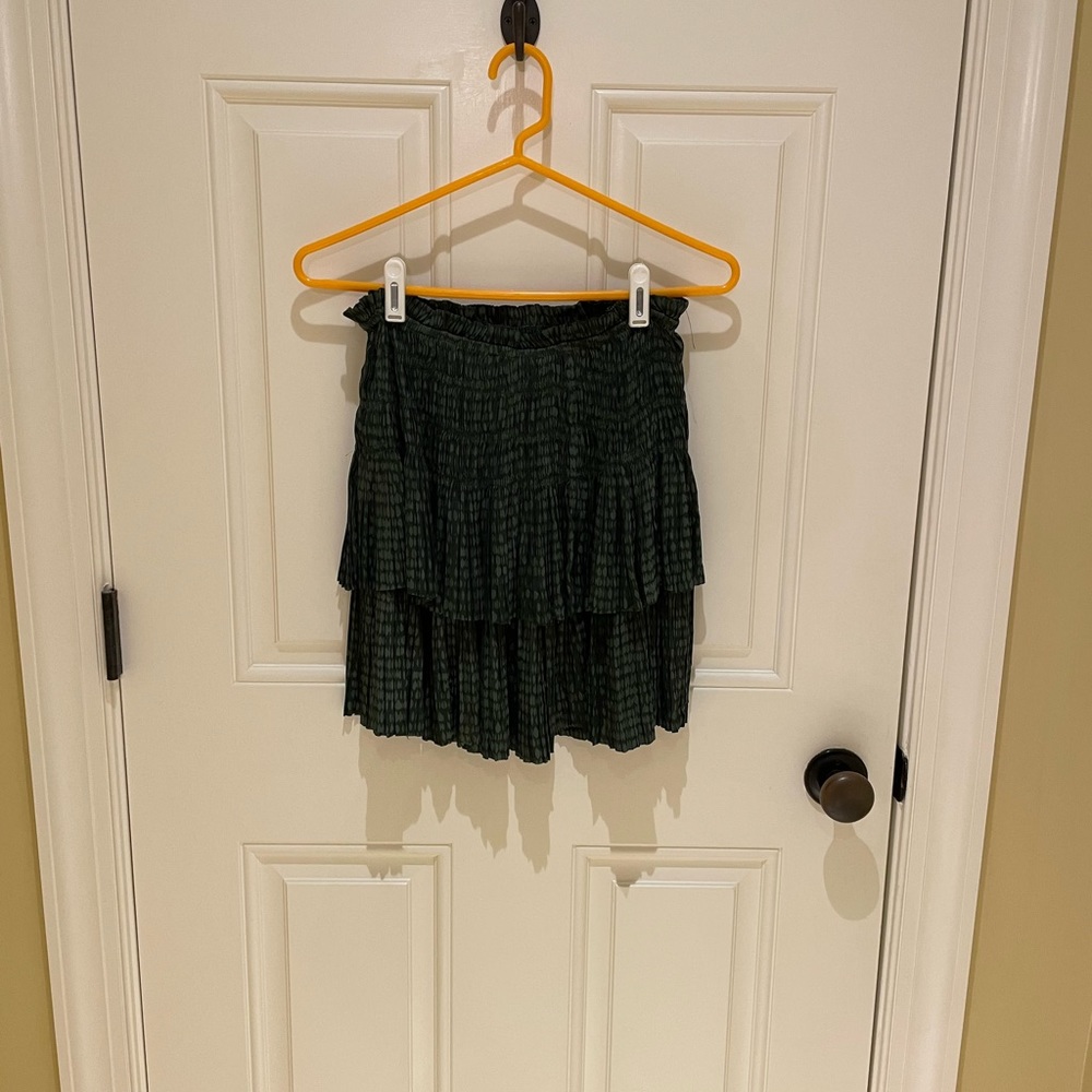 Green Ruffle Skirt - Picture 2 of 2